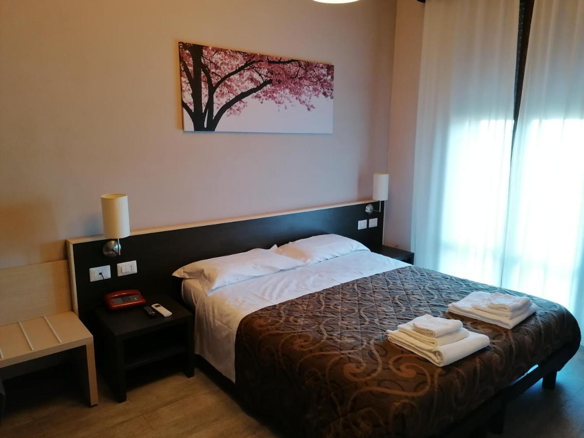 伊甸园酒店 维尼奥拉 外观 照片